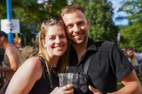 Die Massen feiern beim Wet-Festival im Sindelfinger Freibad.