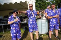 Die Massen feiern beim Wet-Festival im Sindelfinger Freibad.