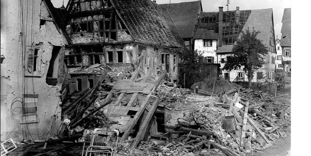 Blick von Unterer Vorstadt zur Turmstraße, September 1944.