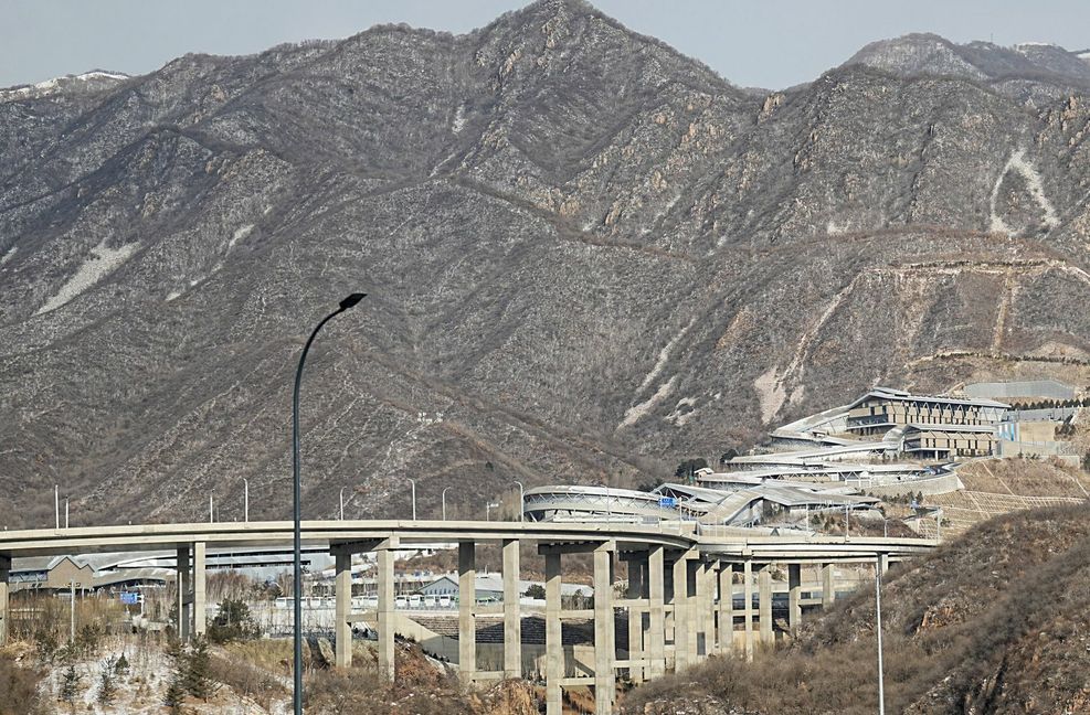 Im National Sliding Centre von Yanqing finden die olympischen Wettbewerbe im Bobfahren, Skeleton und Rodeln statt.