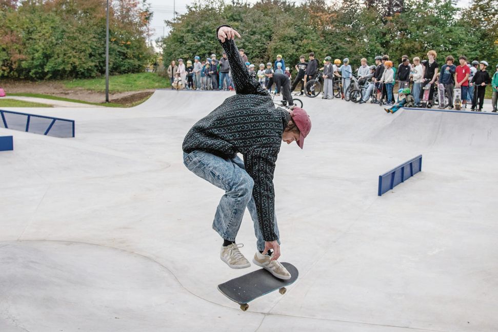Coole Sprünge auf der neuen Skateanlage.
