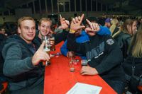 Gute Laune bei der 90er-Party in Holzgerlingen.