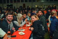 Gute Laune bei der 90er-Party in Holzgerlingen.