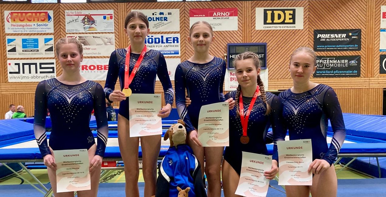 Annika Breuning, Luise Annette Schneider (Gold AK 13/14), Leni Caroline Schneider, Anna Knäb (Bronze, AK15/16), Franziska Maurer (von links)Bild: z