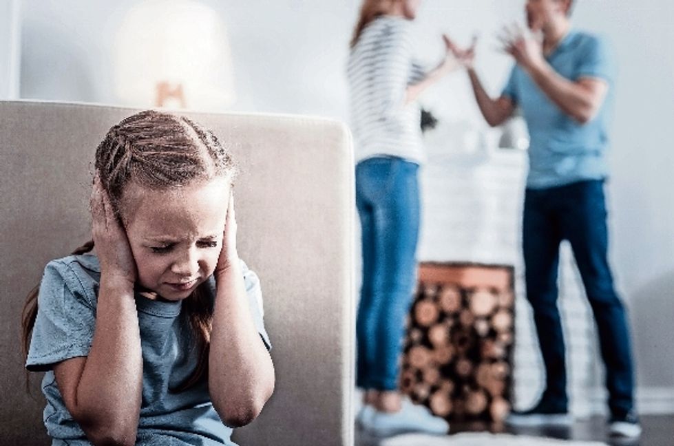 In Fällen von häuslicher Gewalt braichen Frauen und Kinder Schutz. Bild: Zinkevych/Adoe Stock
