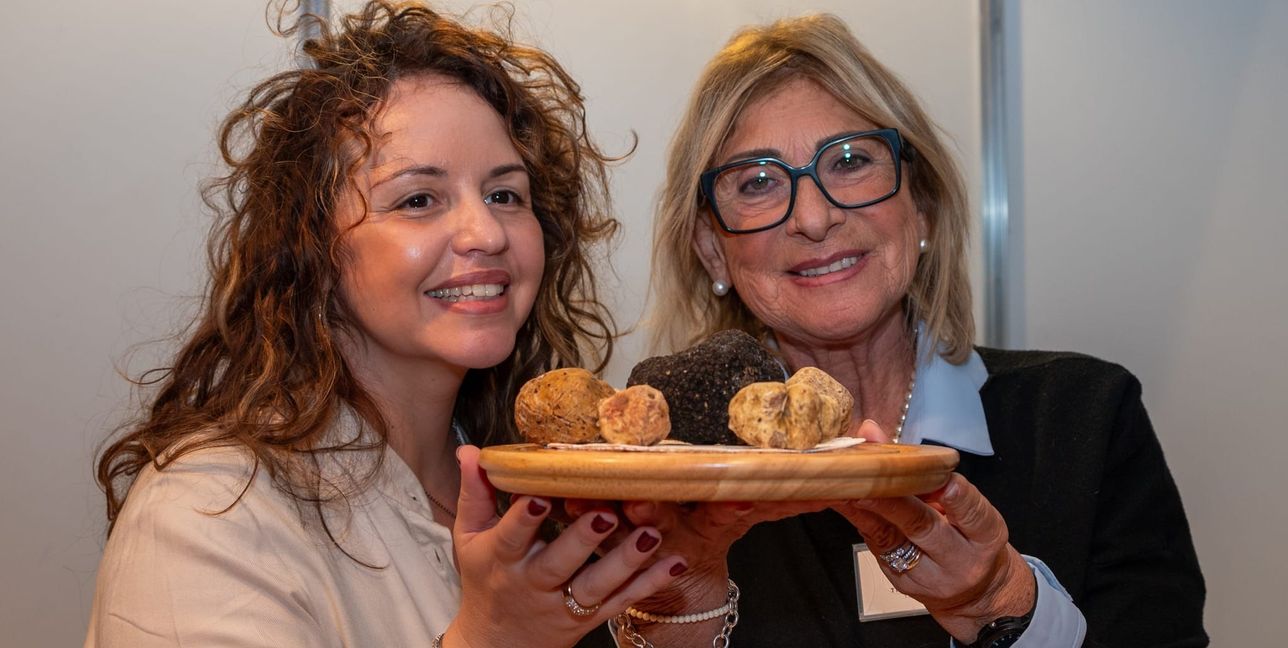 Isabella Bisceglia und Luciana Trucco haben frischen Trüffel im Angebot.