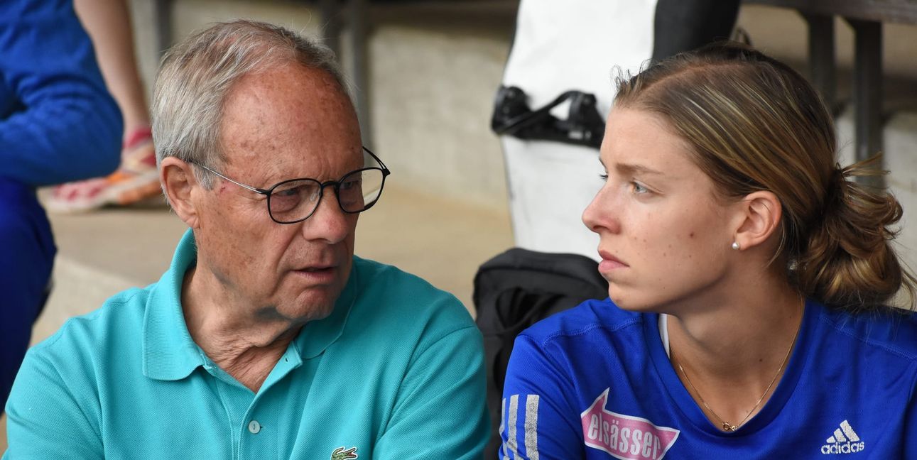 Werner Späth beim Coaching mit Lisa-Sophie Hartmann.