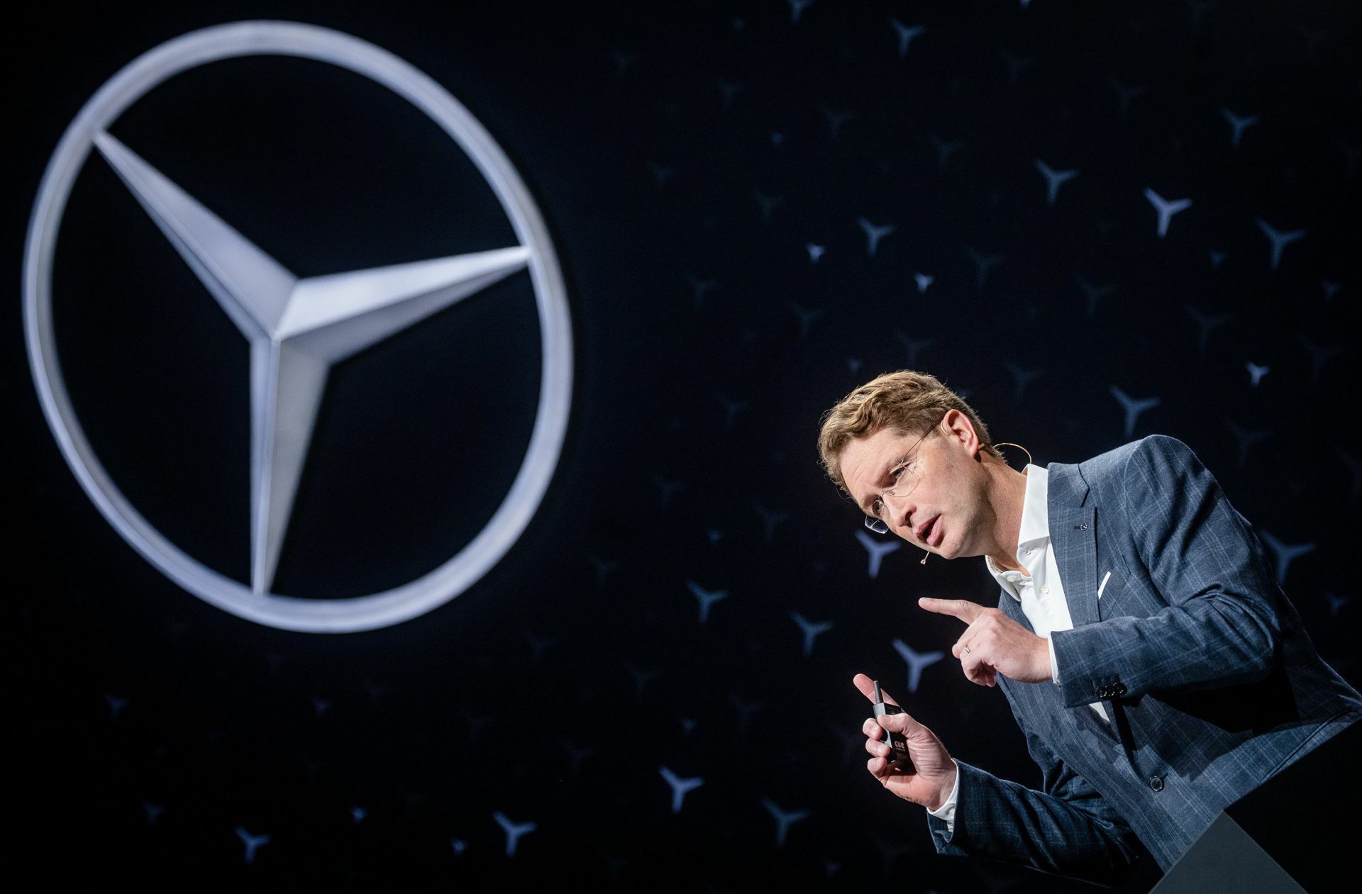 Mercedes-Chef Ola Källenius erfreut die Investoren mit einer höheren Dividende.