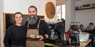 Lena Zimmerer und Gregorio Felachidis sind die neuen Hausherren in der Hinteren Straße 2.