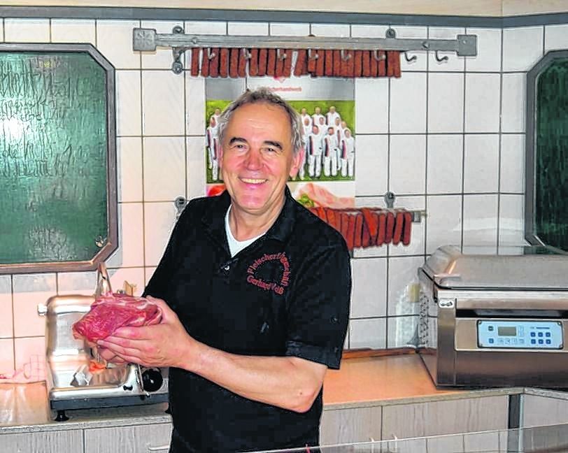 Gerhard Weiß führt die Metzgerei Weiß bereits in der vierten Generation und hat große Freude an der Arbeit. Bilder: Krauter
