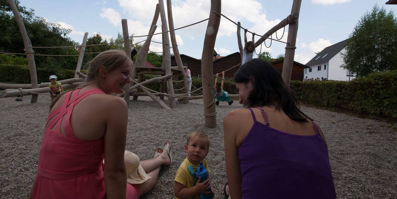 Spielplätze waren ein großes Thema bei der Diskussion über Gelder, die im Haushalt eingestellt werden sollten. Das Sommerfoto entstand am Spielplatz bei der Buchhaldenschule.