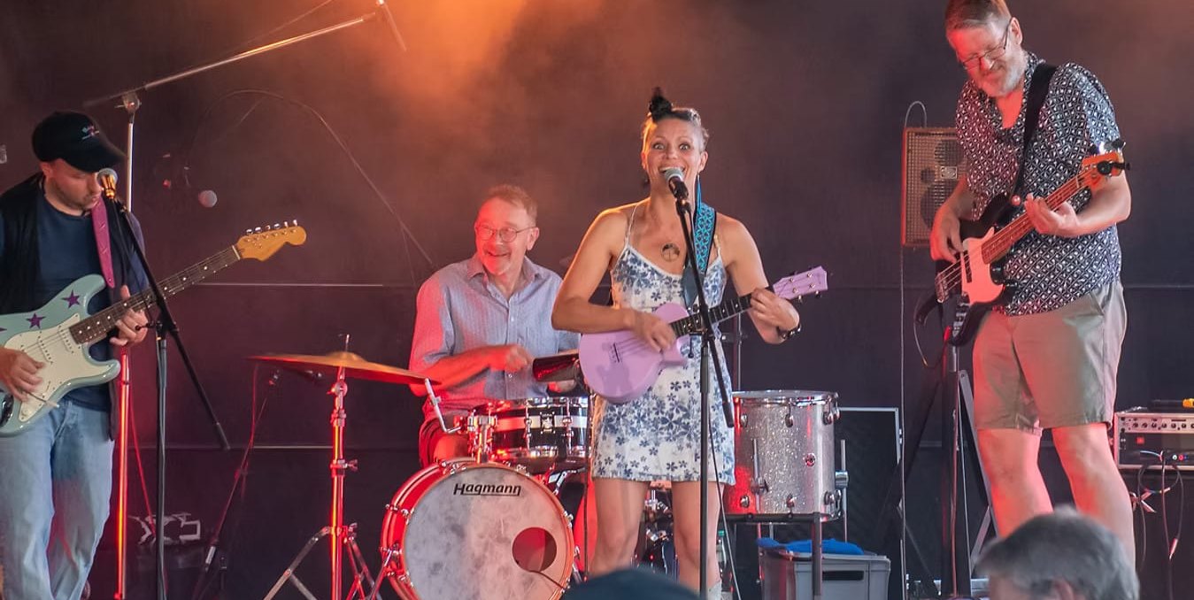Die Band „Flawi“ spielt im Sindelfinger Pavillon französischen Rock.