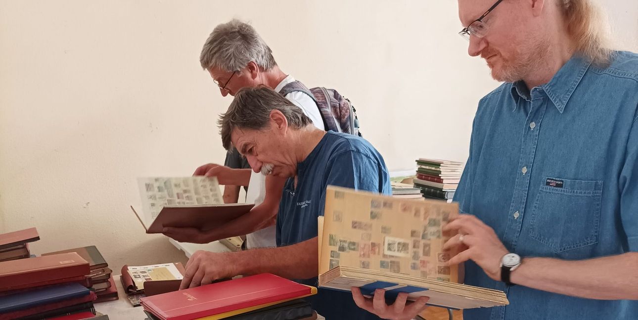 Der Sindelfinger Gruppe des Württembergischen Philatelistenvereins 1882 konnte dem Erben der riesigen Briefmarkensammlung letzten Endes helfen.