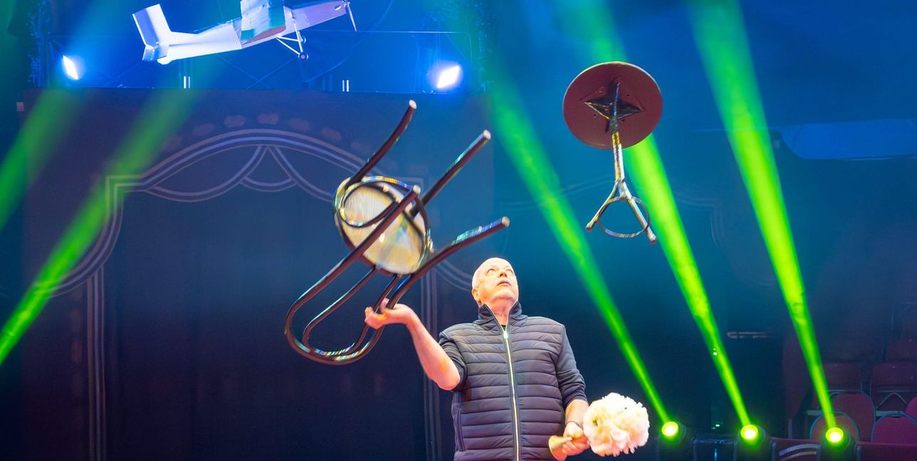 Beim Weihnachtszirkus auf dem Flugfeld ist ab Freitag allerlei geboten.