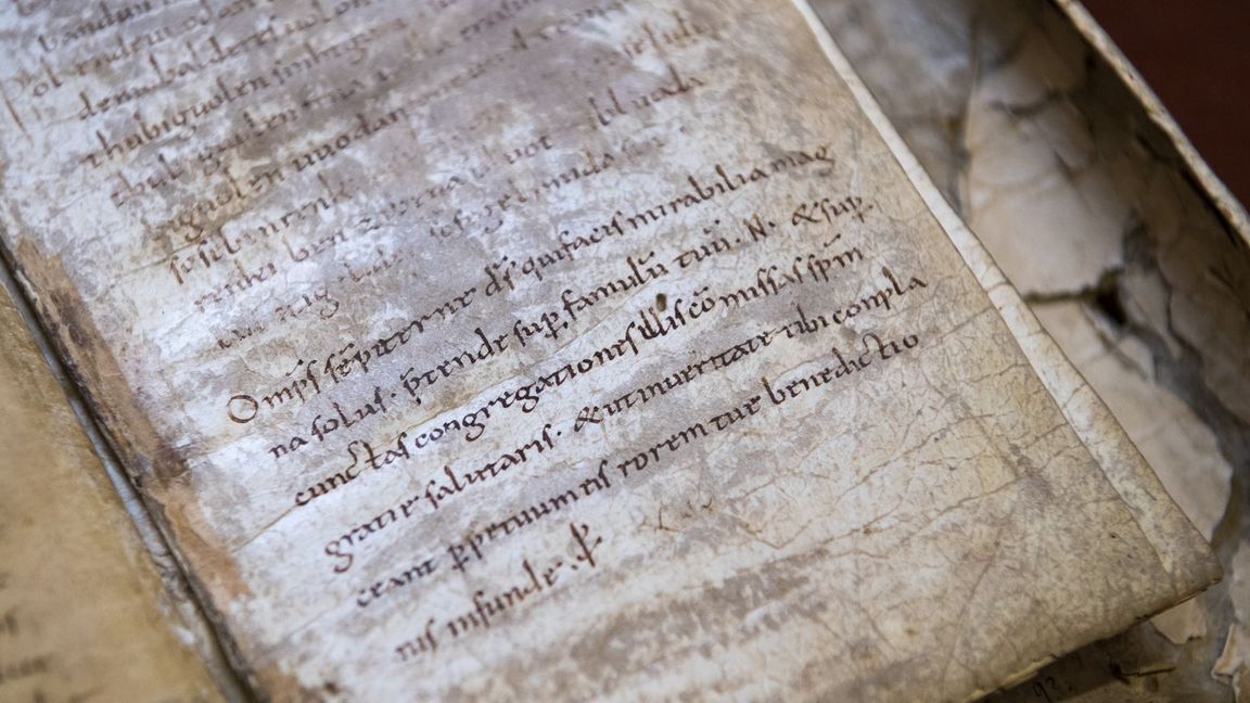 Im Internet werden zahlreiche Zauber angeboten. (Archivbild)