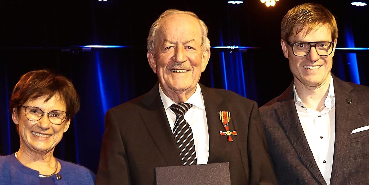 Staatssekretärin Sabine Kurtz, Walter Arnold und OB Markus Kleemann (von links).