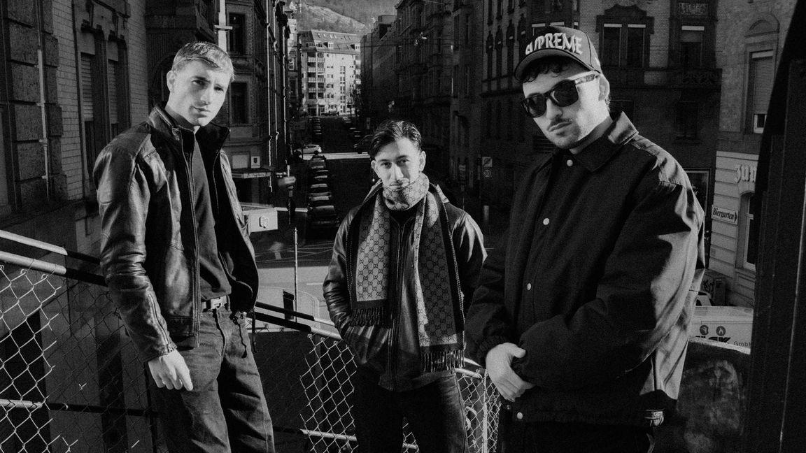 MoHunnid-Ali, CHAWE und Marcirati sind das Rap-Trio Junge Arbeiter.