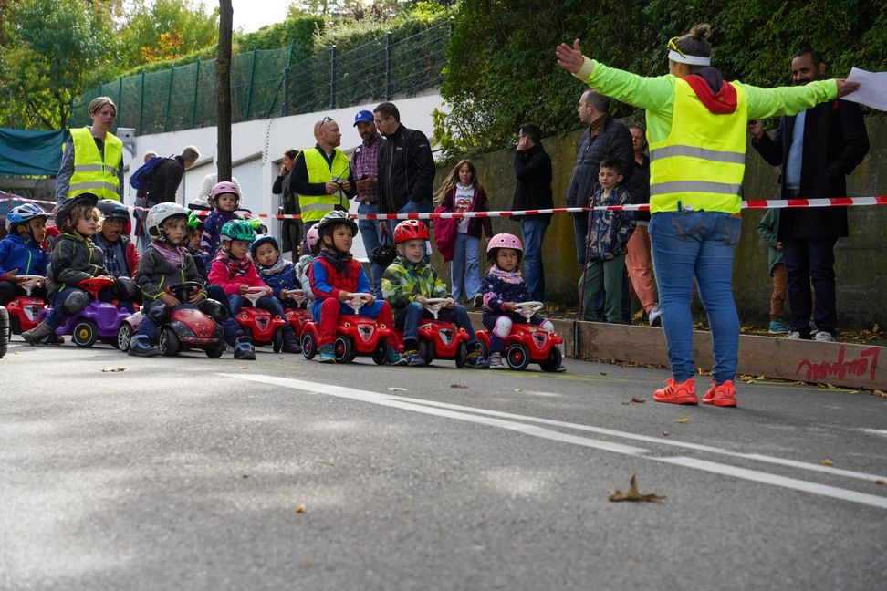 Start frei zum Bobbycar-Rennen.