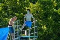 Hier darf es gerne kräftig spritzen: Splash Diving im Sindelfinger Freibad.
