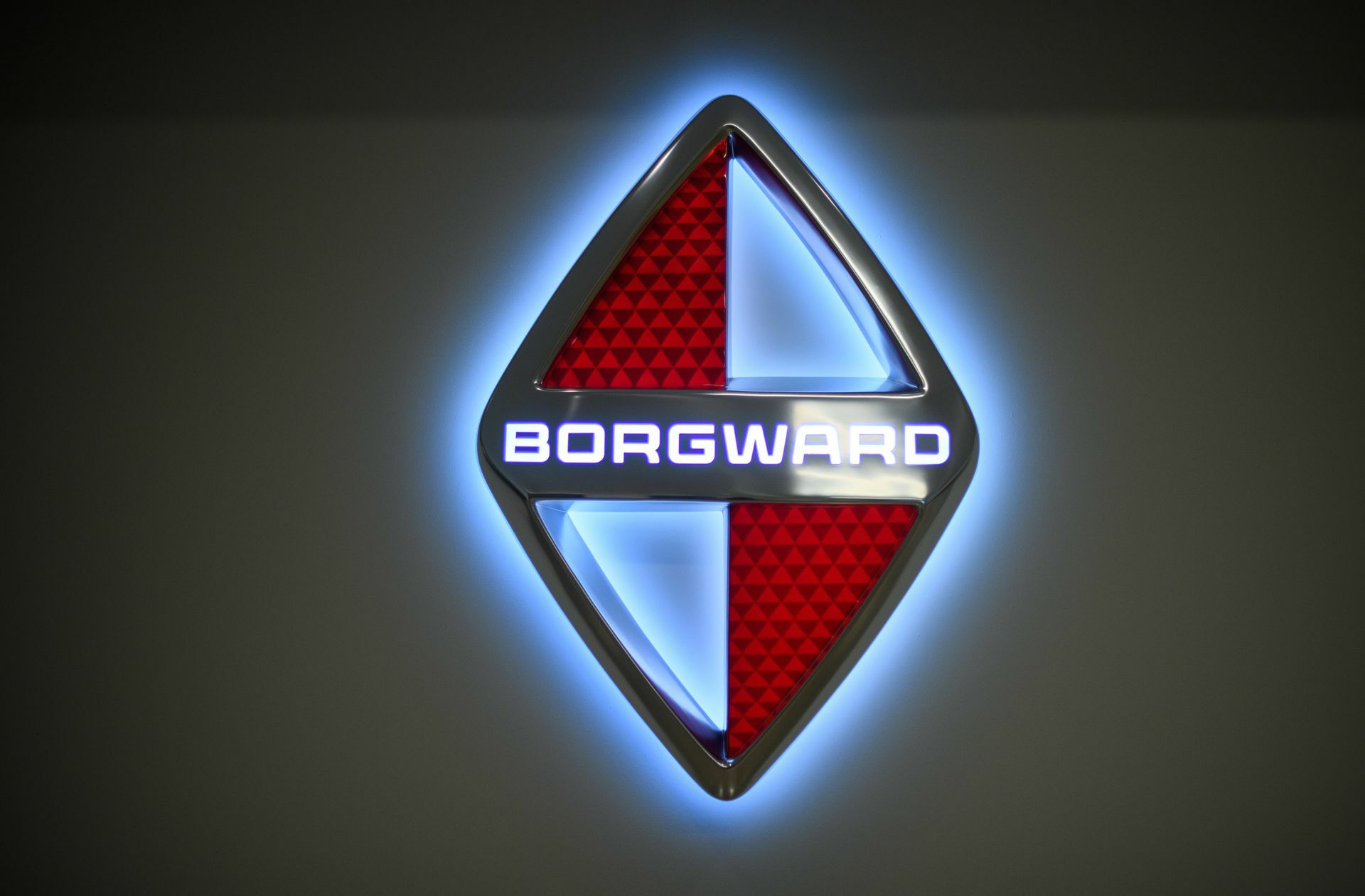 Renault will Borgward verbieten, die Raute als Markenzeichen zu verwenden.
