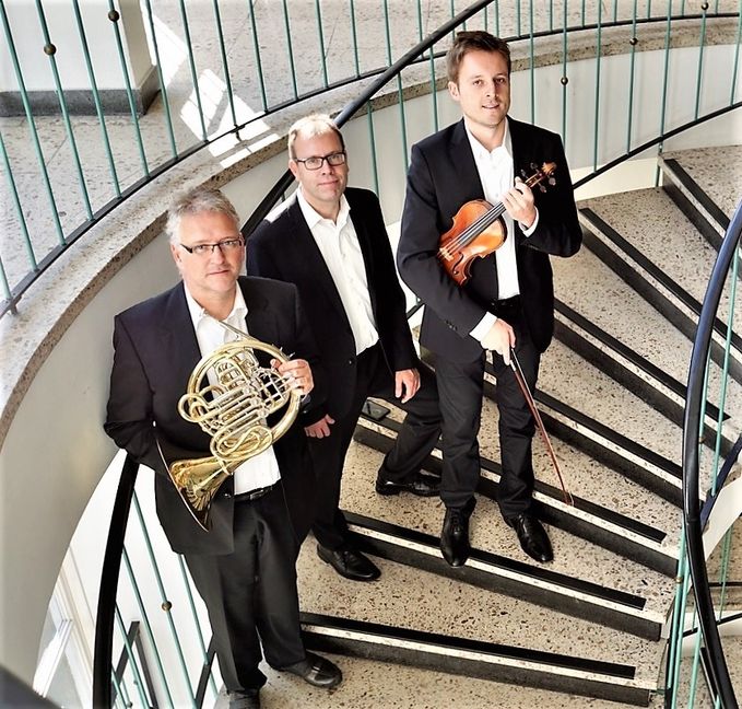 Das Trio op.40 spielt am Samstag im Dätzinger Schloss. Bild: z