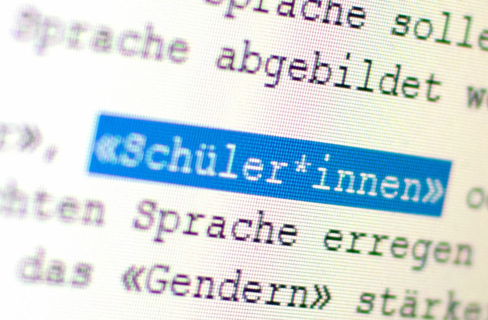 Für die Schulen ist das gendergerechte Schreiben eine besondere Herausforderung.