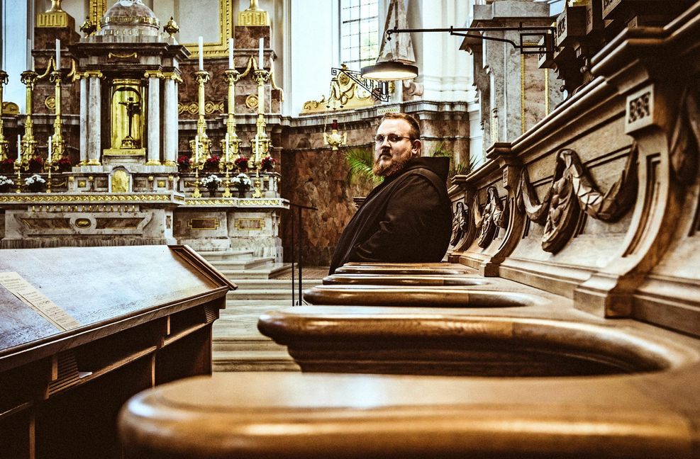 Im März hat Maucher seine sogenannte  Ewige Profess gefeiert.  Sein Gelübde auf Lebenszeit war eine kleine Sensation: Vor ihm hatte das in Neresheim 28 Jahre keiner mehr abgelegt.