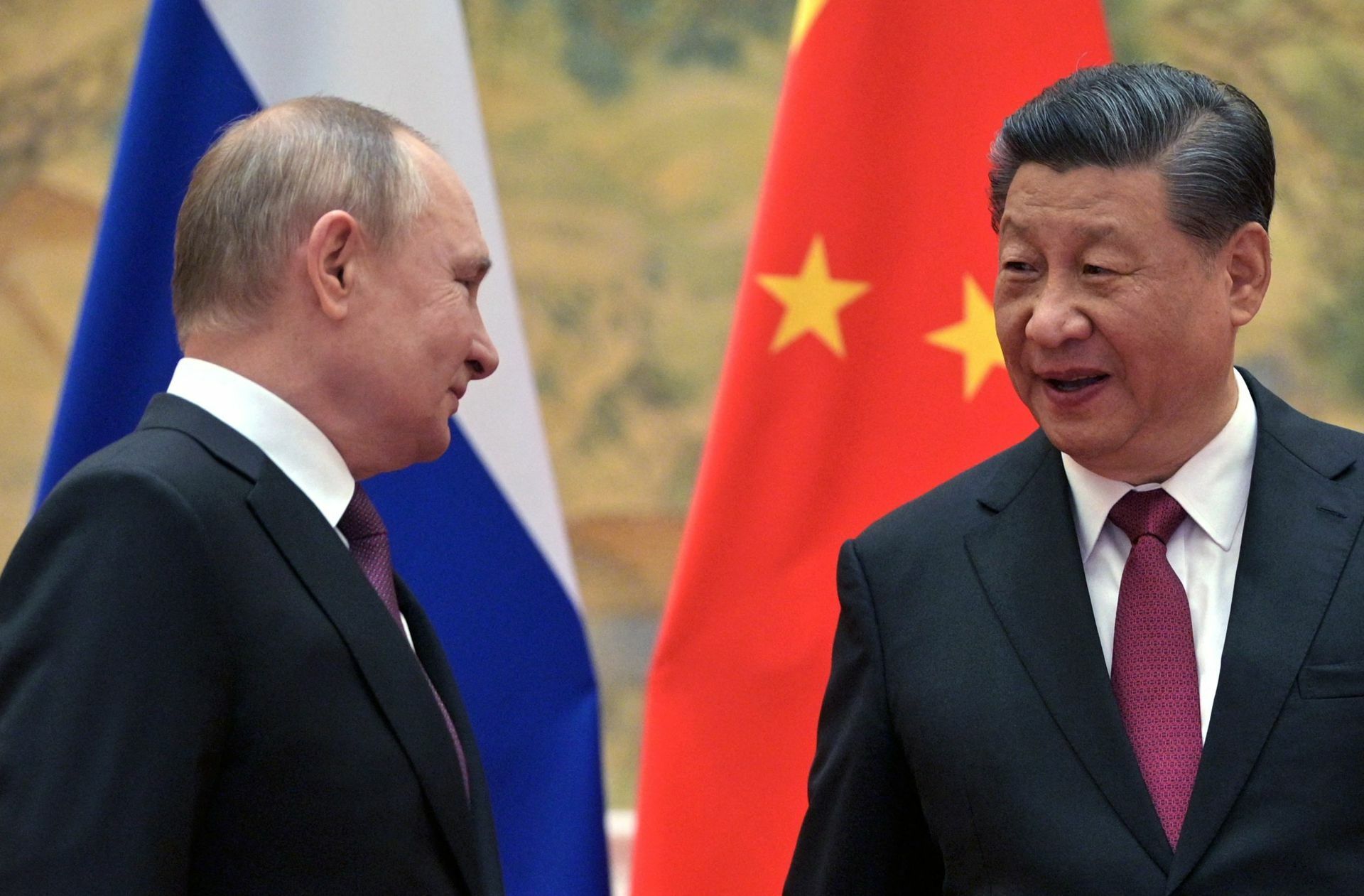 Ziemlich beste Freunde? – Die Präsidenten Russlands, Wladimir Putin (links) und Chinas, Xi Jinping, am Rande der Olympia-Eröffnung in Peking.