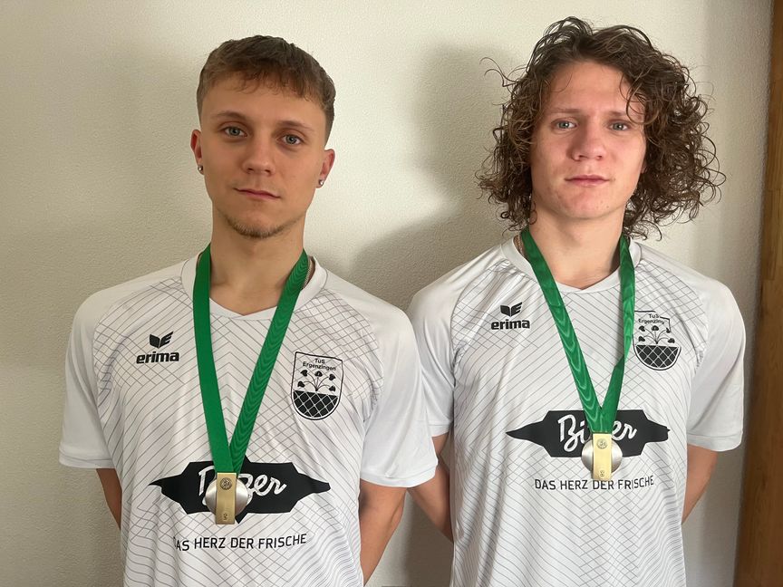 Über ihre Bronzemedaille können sich Robin (links) und Nils Beurenmeister immer noch nicht so recht freuen. Bild: z