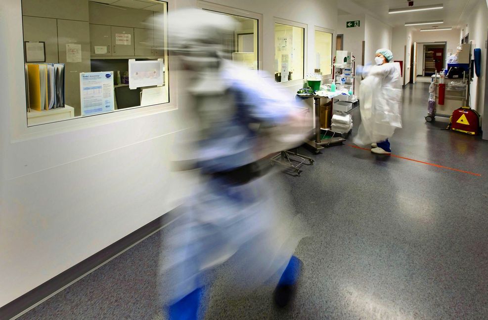 Schon jetzt ist der Krankenstand hoch in den Kliniken.