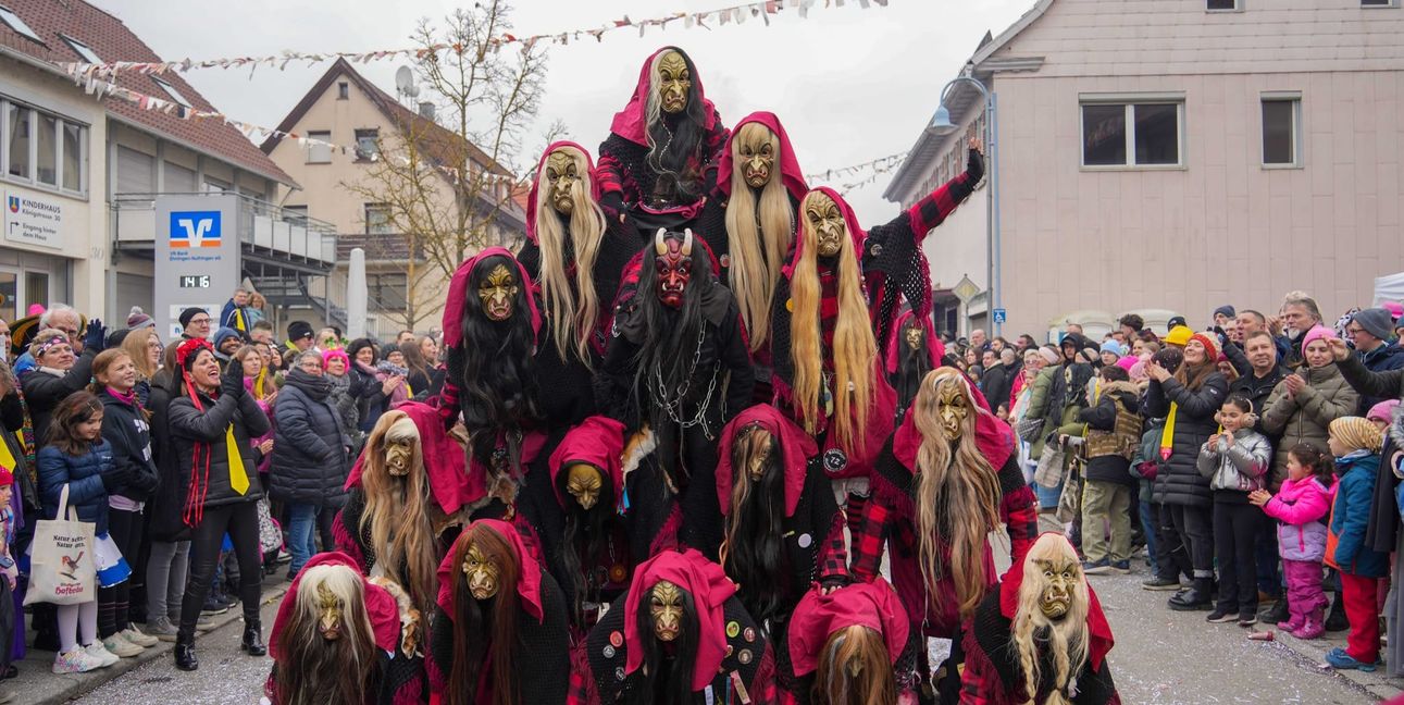 Fasnets-Höhepunkt an diesem Wochenende ist der große Ehninger Umzug am Sonntag ab 13.31 Uhr. 	Bild: Dettenmeyer/Archiv