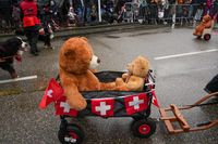 Närrisches Treiben beim Umzug als Abschluss des Leonberger Pferdemarkts.