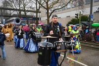 Närrisches Treiben beim Umzug als Abschluss des Leonberger Pferdemarkts.