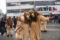 Närrisches Treiben beim Umzug als Abschluss des Leonberger Pferdemarkts.