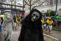 Närrisches Treiben beim Umzug als Abschluss des Leonberger Pferdemarkts.