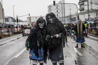 Närrisches Treiben beim Umzug als Abschluss des Leonberger Pferdemarkts.