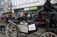 Närrisches Treiben beim Umzug als Abschluss des Leonberger Pferdemarkts.