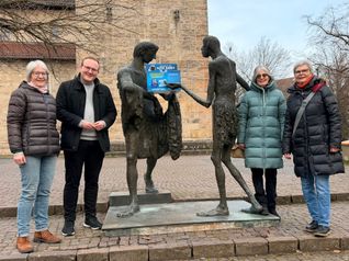Hoffen auf viele alte Handys: Karin Wagner, Martin Wenger, Christine Arndt und Ilke Büchler (von  links).