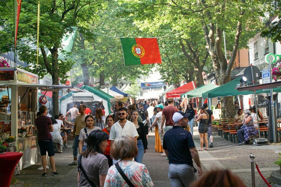 Zum Internationalen Straßenfest in Sindelfingen werden 200 000 Besucher erwartet. Bild: Dettenmeyer