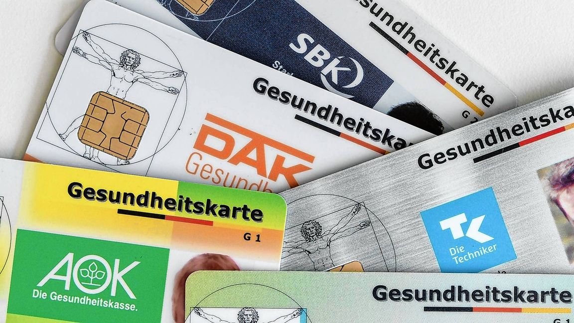 Einer Studie zufolge könnten bis 2035 die Beiträge der verschiedenen Versicherungszweige auf 48,6 Prozent steigen (Symbolbild).