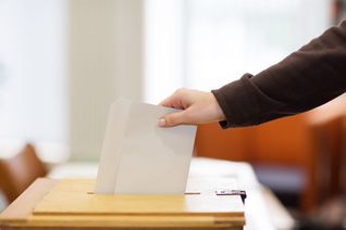 Alle Wähler haben jeweils eine Stimme.