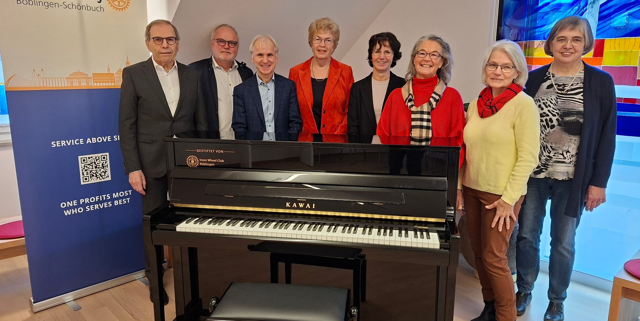 Von links: Otfried Hoffmann, Karl Peter Hoffmann und Albrecht Volz (Rotary Club), Ingeborg Wirtky (IWC), Ismeth Duratovic (Hospizverein), Elke von Massenbach-Bardt (IWC) sowie Maria Dries-Koblowsky und Elisabeth Kenntner-Scheible (Hospizverein).