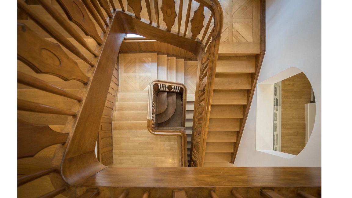 Niels Thies: Blick ins Treppenhaus im Museum Giersch, 2023
