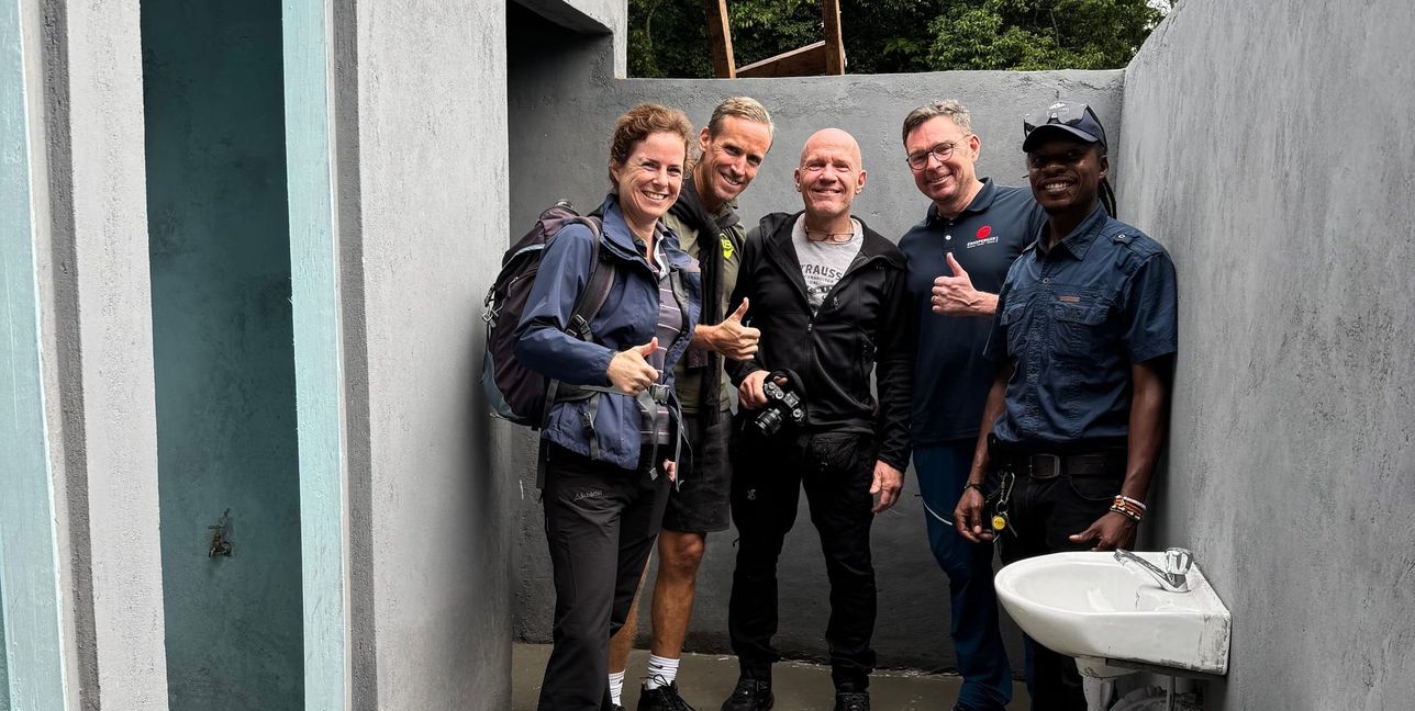 Melanie Ernsperger, Didi Ludwig, Steffen Guthier, Andreas Ernsperger und George Mbwambo sind happy (von links).Bild: z