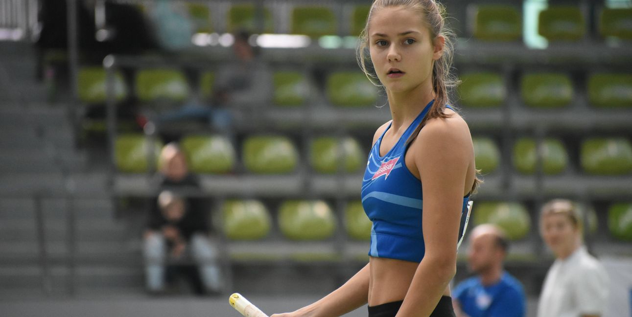 Mit ihren 16 Jahren ist Mara Dümmler die Jungste im Feld der Stabhochspringerinnen.