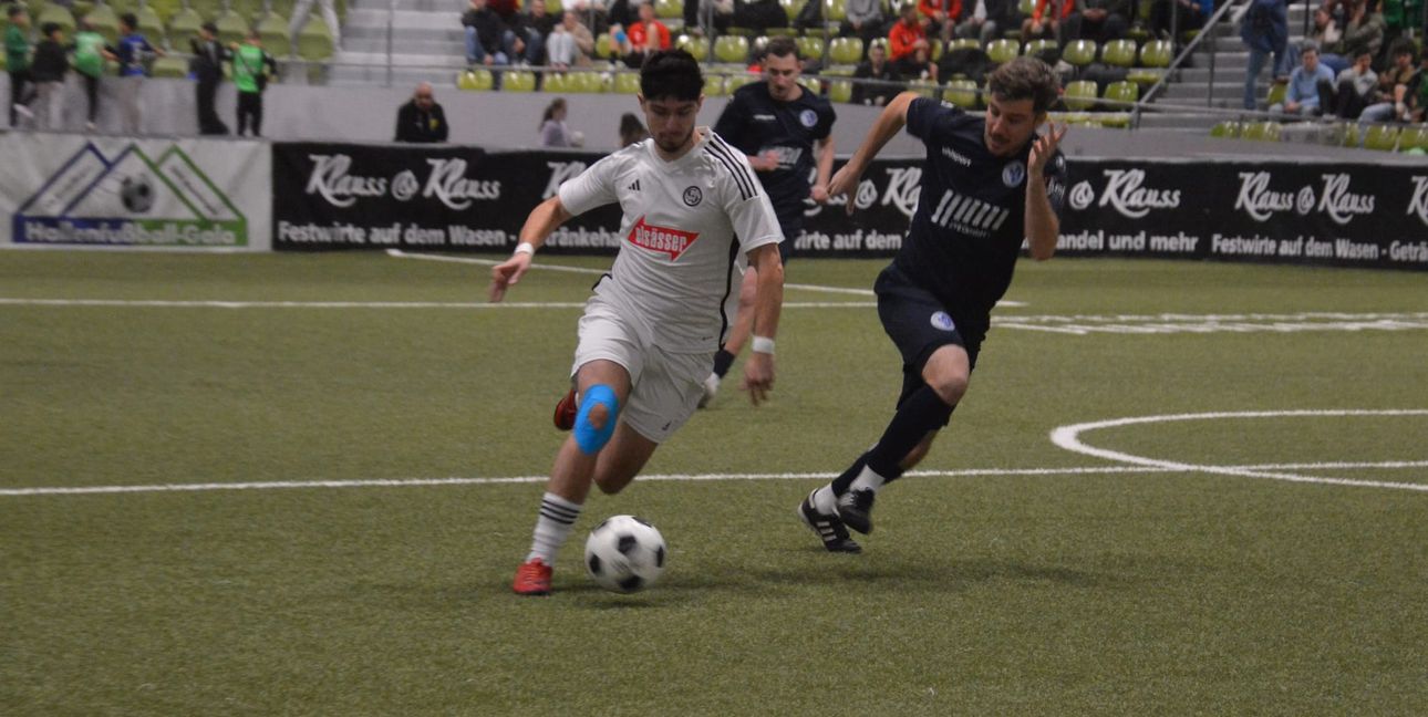 Artan Ademi (links) und der VfL Sindelfingen spieltem in deen ersten drei Hauptrundenspielen groß auf, kassierten dann aber eine 1:6-Niederlage gegen den Qualifikanten SV 08 Laufenburg.