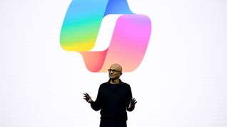 Microsoft-Konzernchef Satya Nadella umwirbt europäische Kunden mit Sicherheitsgarantien.