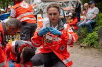 Die Hauptübung der Sindelfinger Feuerwehr bestand aus mehreren Teilen: Erst zeigten sie mit historischen Löscheinheiten, wie früher das Feuer bekämpft wurde - anschließend retteten sie aus dem Maichinger Bürgerhaus Personen über tragbare Leitern und Drehleiter.
