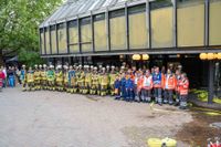Die Hauptübung der Sindelfinger Feuerwehr bestand aus mehreren Teilen: Erst zeigten sie mit historischen Löscheinheiten, wie früher das Feuer bekämpft wurde - anschließend retteten sie aus dem Maichinger Bürgerhaus Personen über tragbare Leitern und Drehleiter.