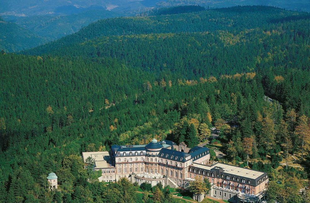 Ein möglicher Eigentürmer ist Kasachstans Ex-Präsident Nursultan Nasarbajew